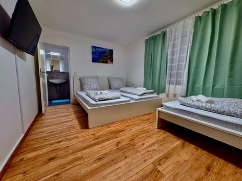 92 City Rooms Vacation rental in Koblenz