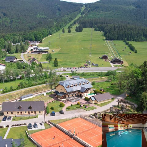 Tennis court