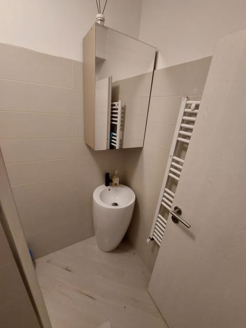 Garsoniera zona centrala Craiova Apartment in Craiova