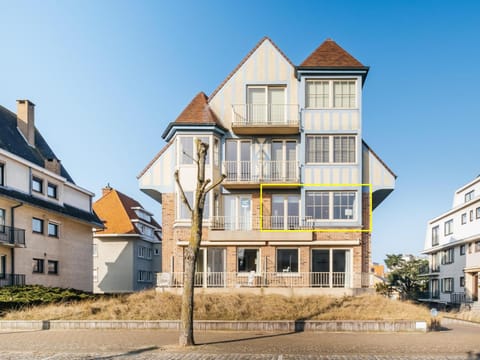 Property building, Summer