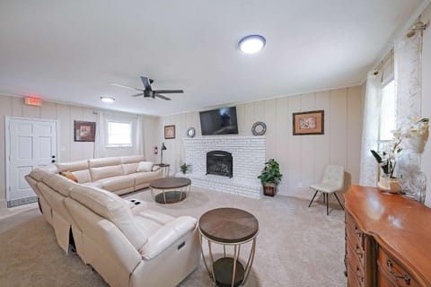 Kennesaw Komfort Home for 8 House in Allatoona Lake