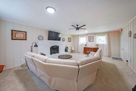 Kennesaw Komfort Home for 8 House in Allatoona Lake