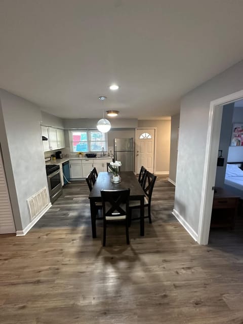 Ranch Single Level Home near downtown Tinley Park House in Tinley Park