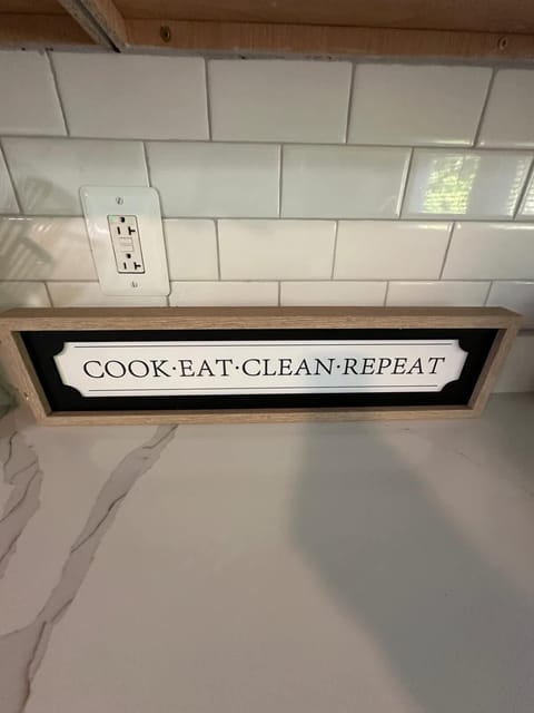 Ranch Single Level Home near downtown Tinley Park House in Tinley Park