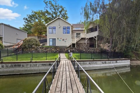 Property building, Day, Lake view