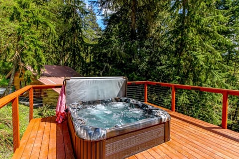 Hot Tub, Hot Tub, Balcony/Terrace, Balcony/Terrace
