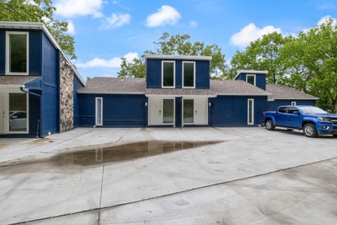 Property building, Day