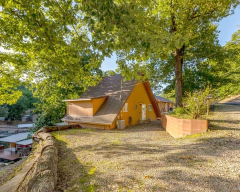 Property building, Day