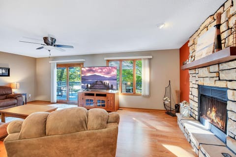 TV and multimedia, Living room, Seating area