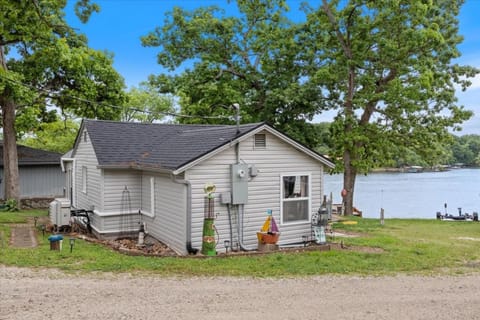 Property building, Spring, Day