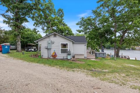 Property building, Spring, Day