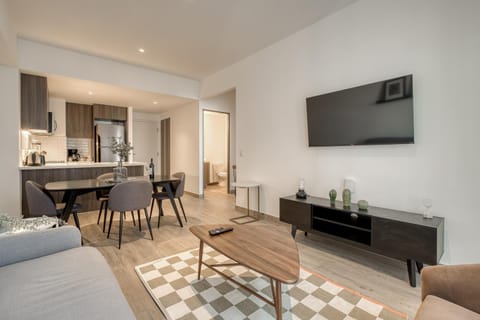 TV and multimedia, Kitchen or kitchenette, Living room, Dining area