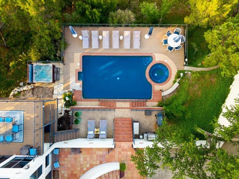 Pool Hot Tub Stunning views Lux Game Room House in Wimberley