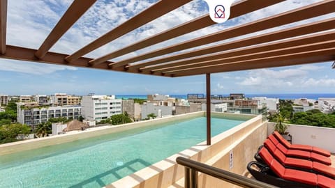 Balcony/Terrace, Swimming pool, sunbed