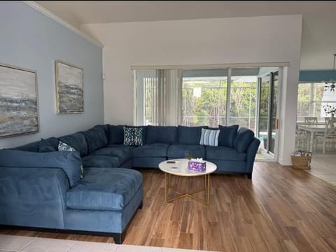 5BR Beach House - Private Pool Beach Access Incl House in Marco Island