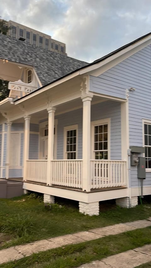 Downtown Baton Rouge 7BR Haven Villa in Baton Rouge