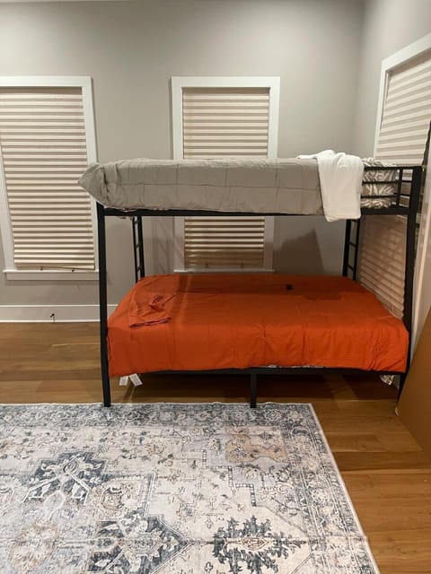 Downtown Baton Rouge 7BR Haven Villa in Baton Rouge