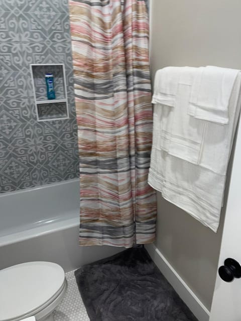 Downtown Baton Rouge 7BR Haven Villa in Baton Rouge