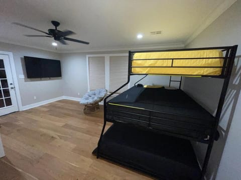 Downtown Baton Rouge 7BR Haven Villa in Baton Rouge