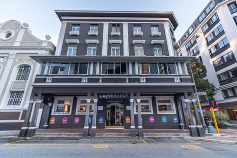 Property building, Facade/entrance, Day, Street view, Location