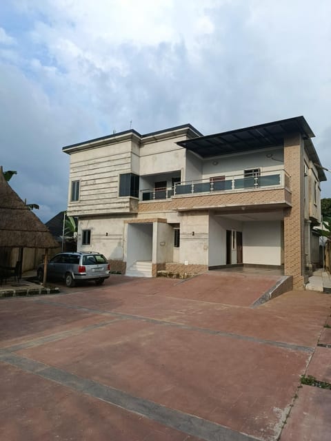 Property building, Parking
