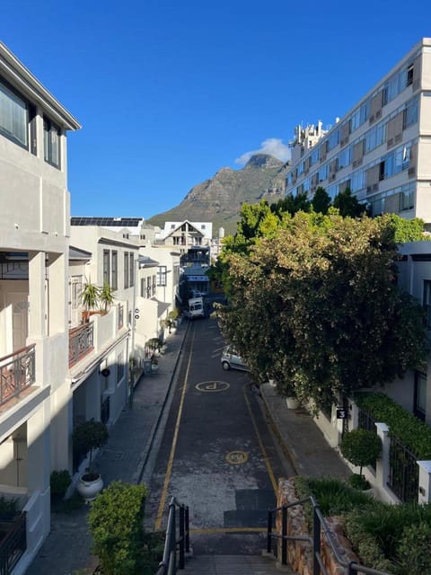 Neighbourhood Quarters Apartment hotel in Cape Town