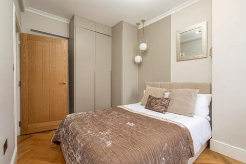 Bed, Bedroom, wardrobe