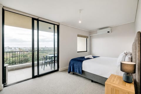 Bed, View (from property/room), Balcony/Terrace, Bedroom, towels, air conditioner