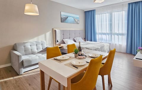 HolidayHomePL Bel Mare C403 z balkonem Apartment in Miedzyzdroje