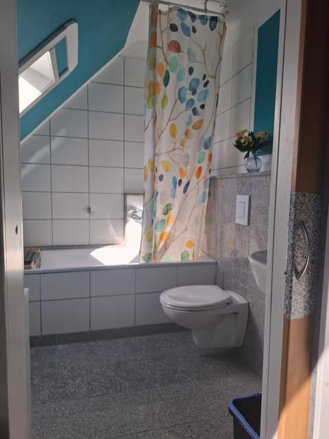 Bathroom, Bath