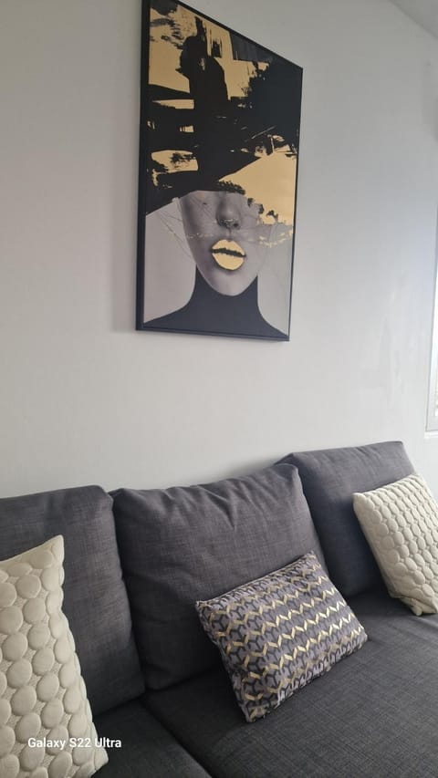 Living room, Decorative detail