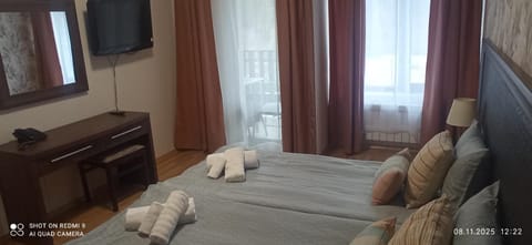 СПА апартамент "Цвети" в Балнео хотел "Свети Спас" - Минерална вода,гледка и уют Apartment in Velingrad