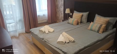 СПА апартамент "Цвети" в Балнео хотел "Свети Спас" - Минерална вода,гледка и уют Apartment in Velingrad