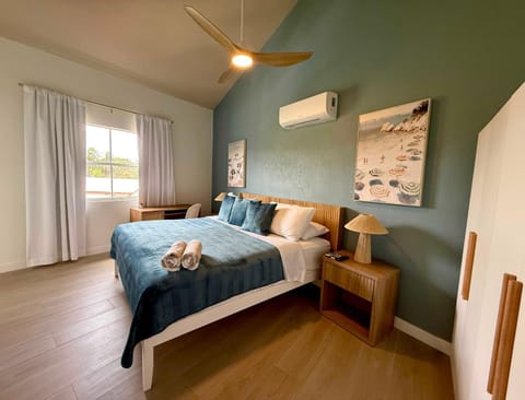 Bed, Bedroom, air conditioner