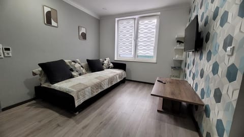 TV and multimedia, Living room, Photo of the whole room, Seating area