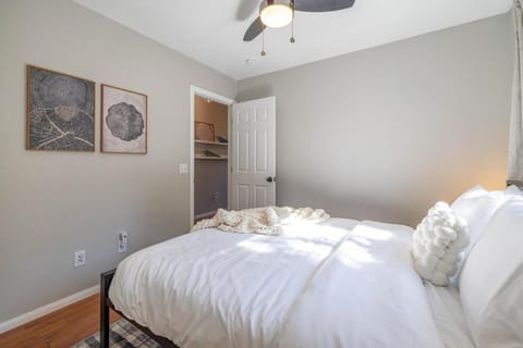 NEW Peak Pursuit Spa, Dogs Ok, Sauna, Lrg Game Rm House in Sugarloaf