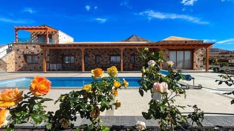 Garden, Swimming pool