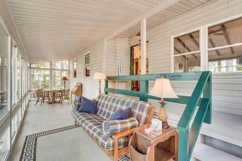 Clarks Hill Lake Retreat! Waterfront Home with Dock House in Clarks Hill Lake