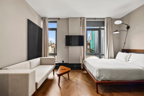Bed, Seating area