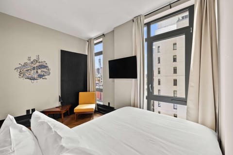 Bed, TV and multimedia