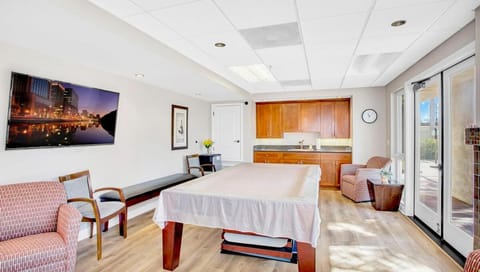 Beach - Walk - Village - Pool - Spa - Gym - Resort Apartment in Carlsbad