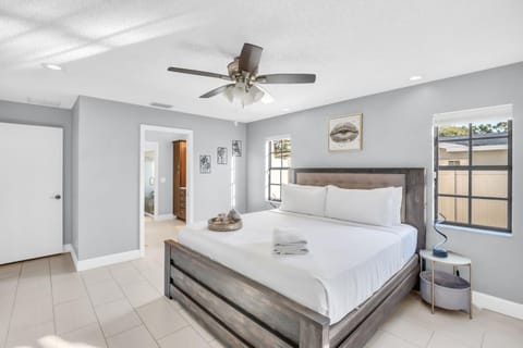 Balay Clearwater - 15 min Beach Heated Pool Fun House in Tampa Bay