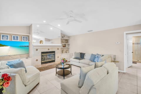 Balay Clearwater - 15 min Beach Heated Pool Fun House in Tampa Bay