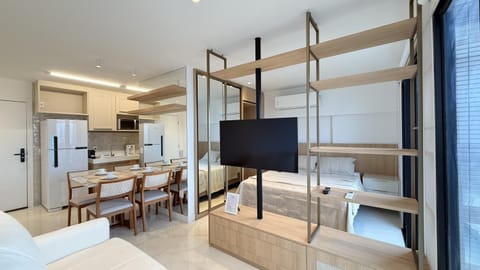 Communal lounge/ TV room, Kitchen or kitchenette, Dining area