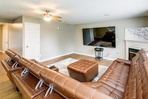 20 Mi to Speedway and Indy 500 Family Getaway! House in Plainfield