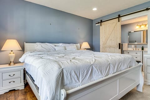 20 Mi to Speedway and Indy 500 Family Getaway! House in Plainfield