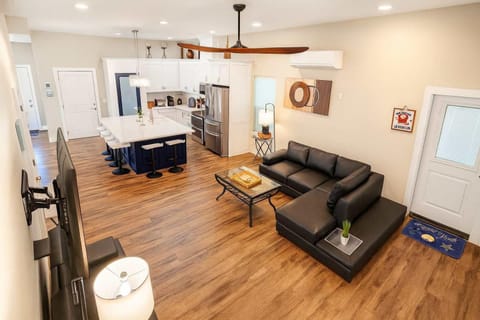 200 Steps to Beach Private Pool 2 Big Levels apts Apartment in South Padre Island