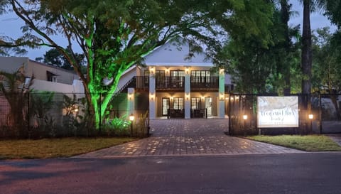 Property building, Facade/entrance