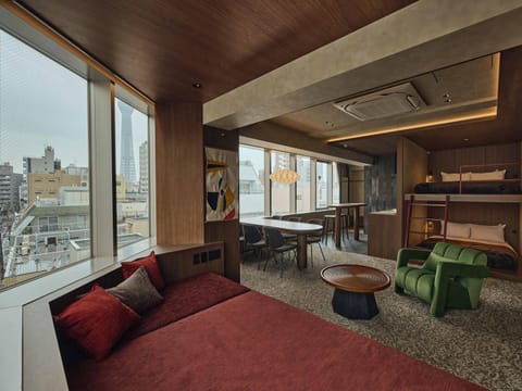 Bed, Kitchen or kitchenette, Living room, Photo of the whole room, Seating area, Dining area, Bedroom
