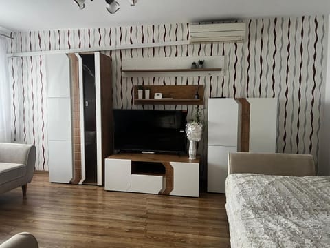 TV and multimedia, Bedroom